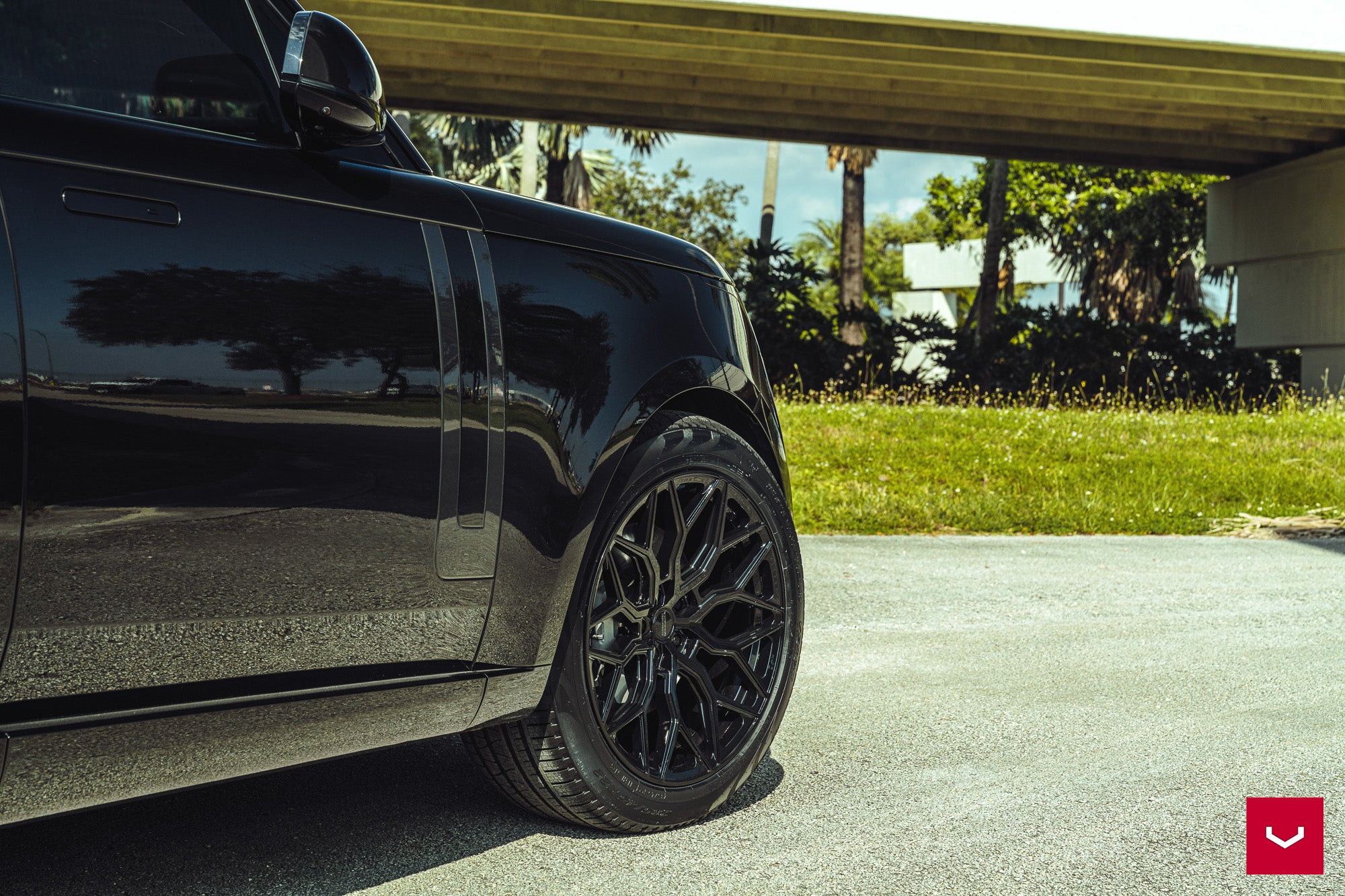 Vossen HF-2 Gloss Black - 22x10.5 | +38 | 5x120 | 72.56mm | Deep Face