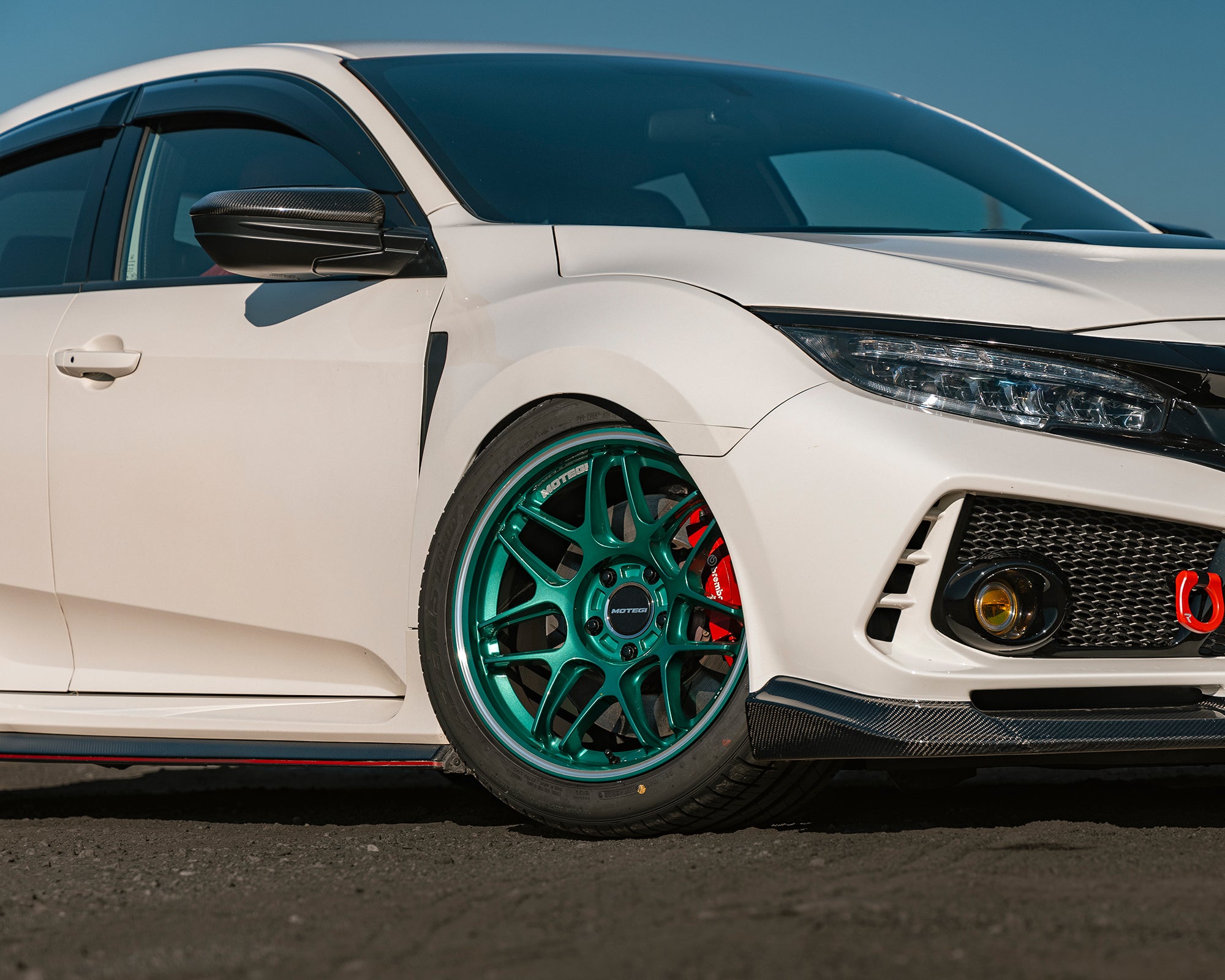 Motegi MR158 TSUBAKI Hokkaido Vert avec rebord usiné - 19x8,5 | +25 | 5x114,3 | 72,56 mm