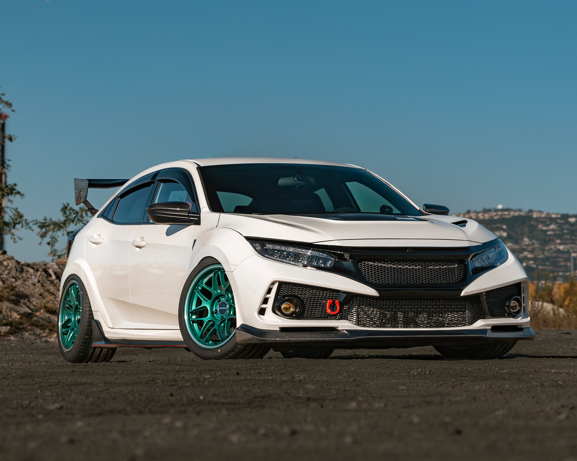 Motegi MR158 TSUBAKI Hokkaido Vert avec rebord usiné - 19x8,5 | +25 | 5x114,3 | 72,56 mm