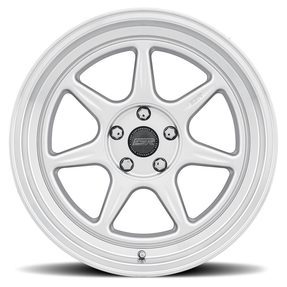 ESR Wheels CR7 Hyper Silver W/ Machined Lip 18x9.5 +22 5x120mm 72.6mm - Wheel Haven