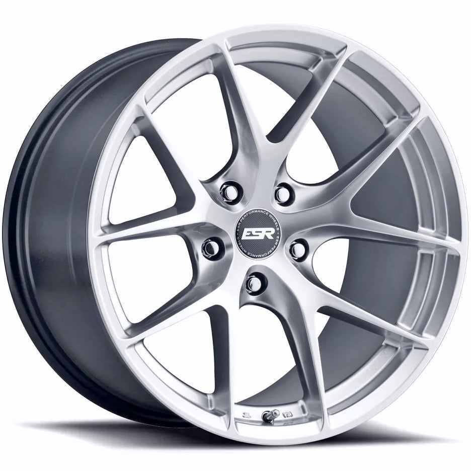 ESR RF2 Hyper Silver 18x10.5 +22 5x114.3mm 73.1mm