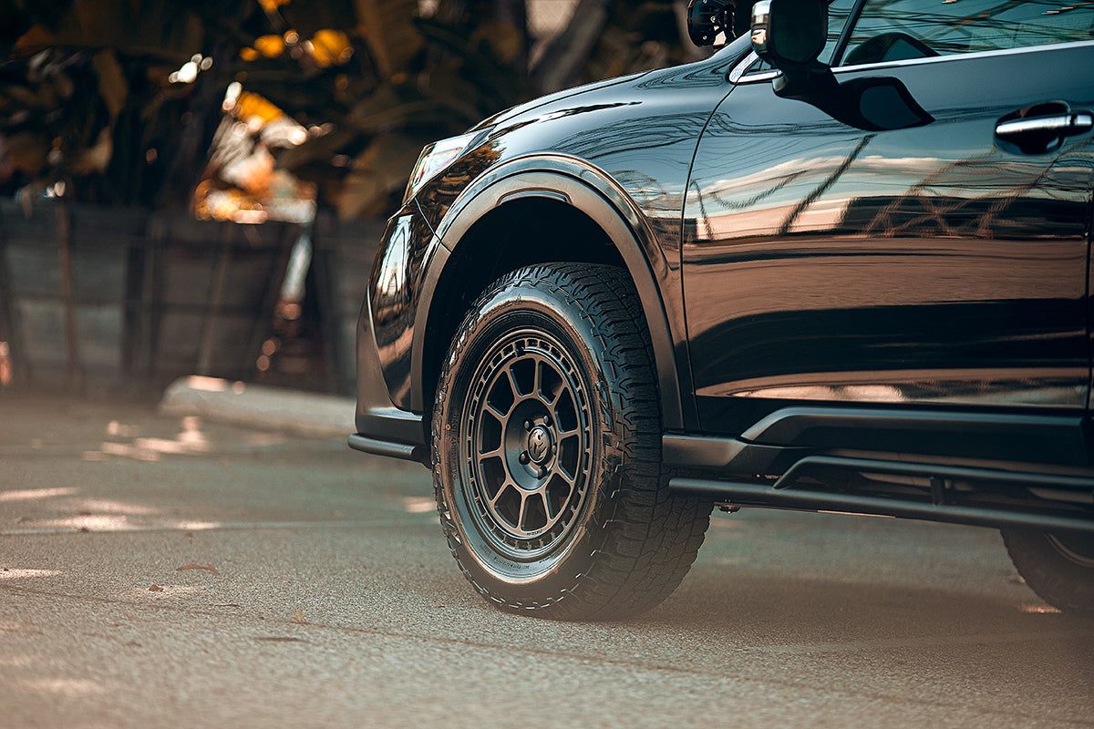 Fifteen52 Traverse MX Frosted Graphite - 17x8 | +38 | 5x114.3 | 73.1mm - Wheel Haven