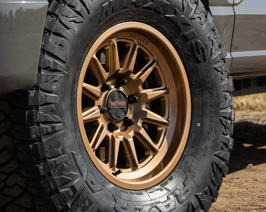 Method Race MR323 Gloss Bronze - 18x9 | +12 | 8x180 | 130.81mm