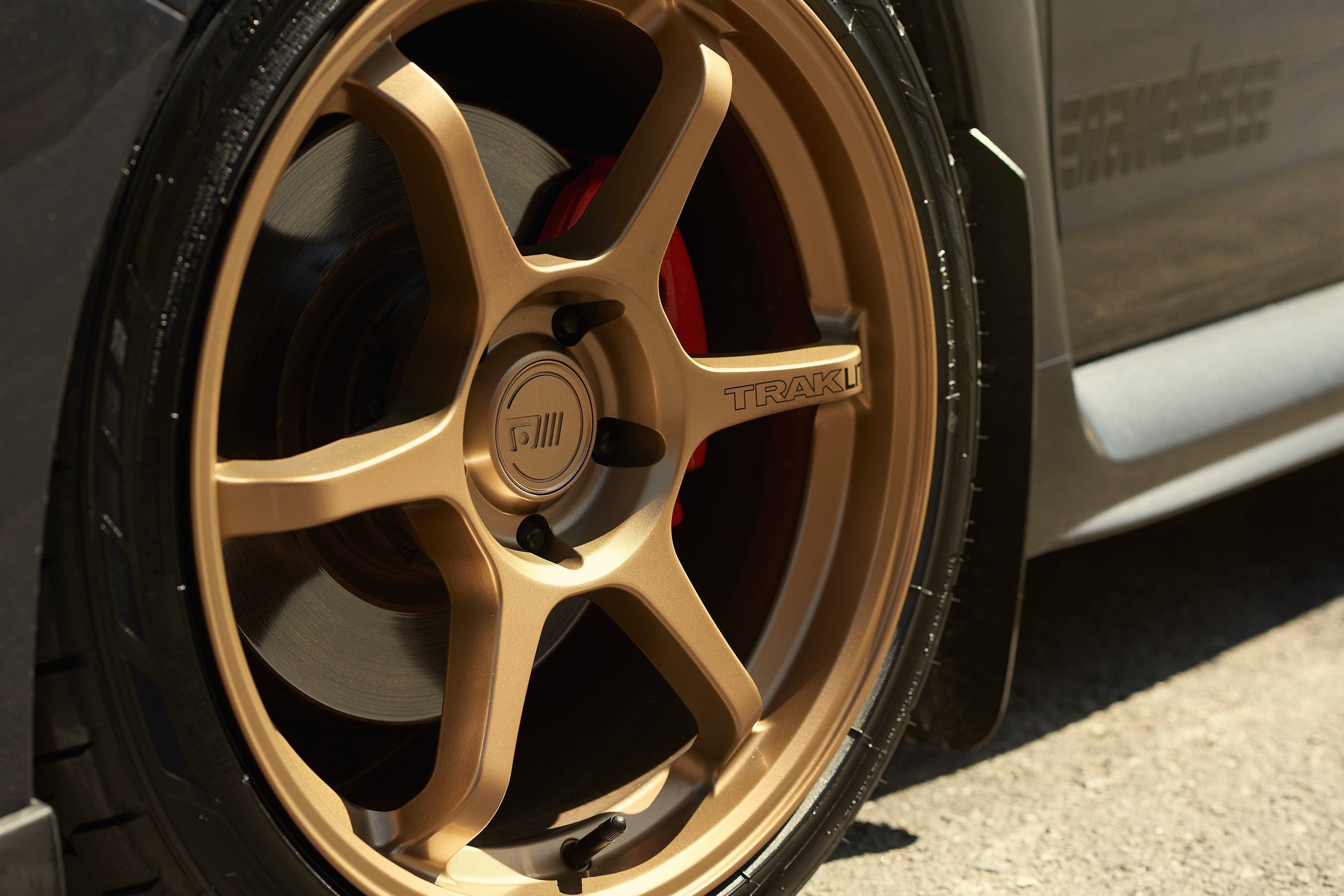 Motegi MR145 TRAKLITE 3.0 Matte Bronze - 17x8.5 | 5x112 | +42 | 66.6mm - Wheel Haven