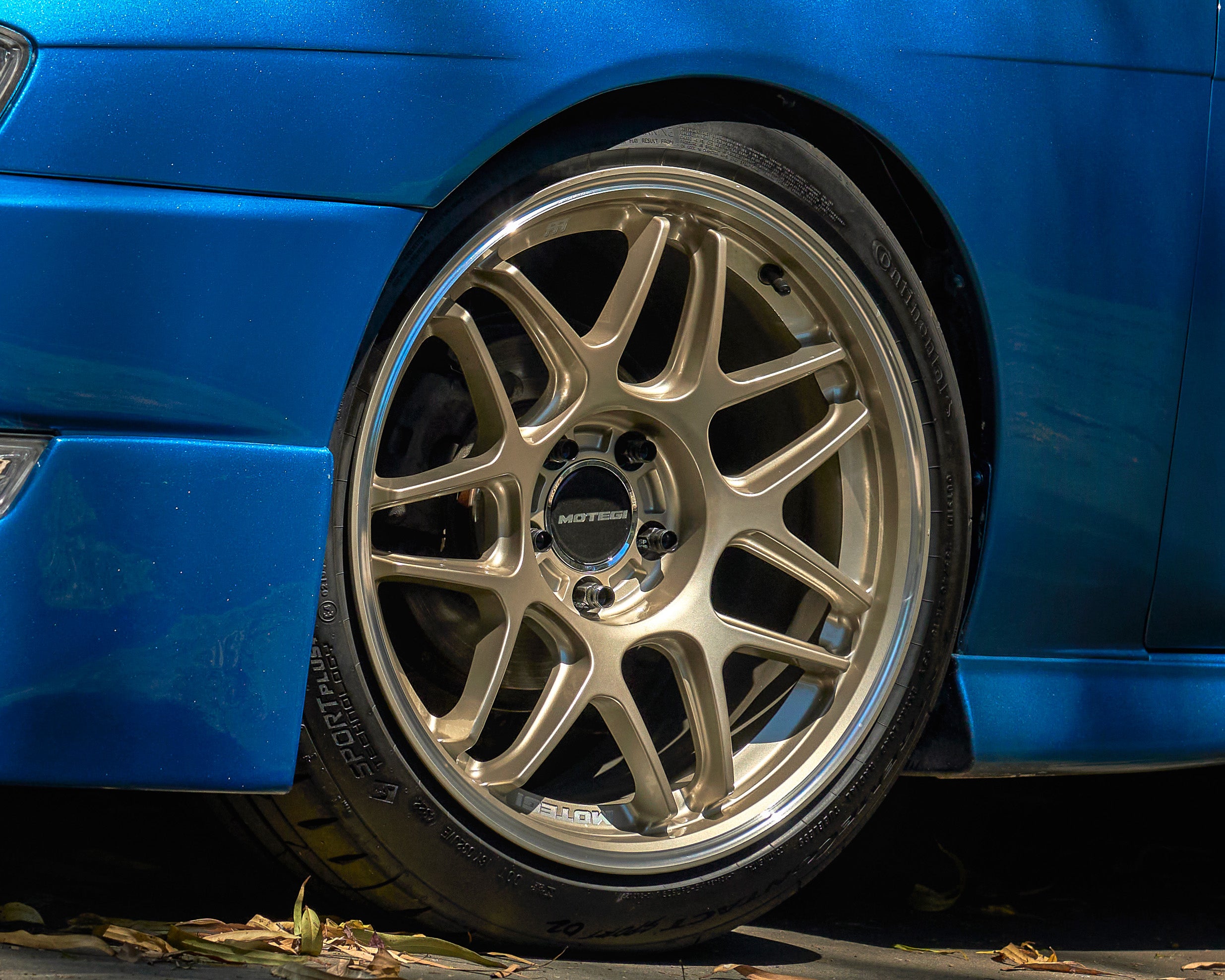 Motegi MR158 TSUBAKI Motorsport Gold w/ Machined Lip - 19x9.5 | +40 | 5x100 | 56.15mm