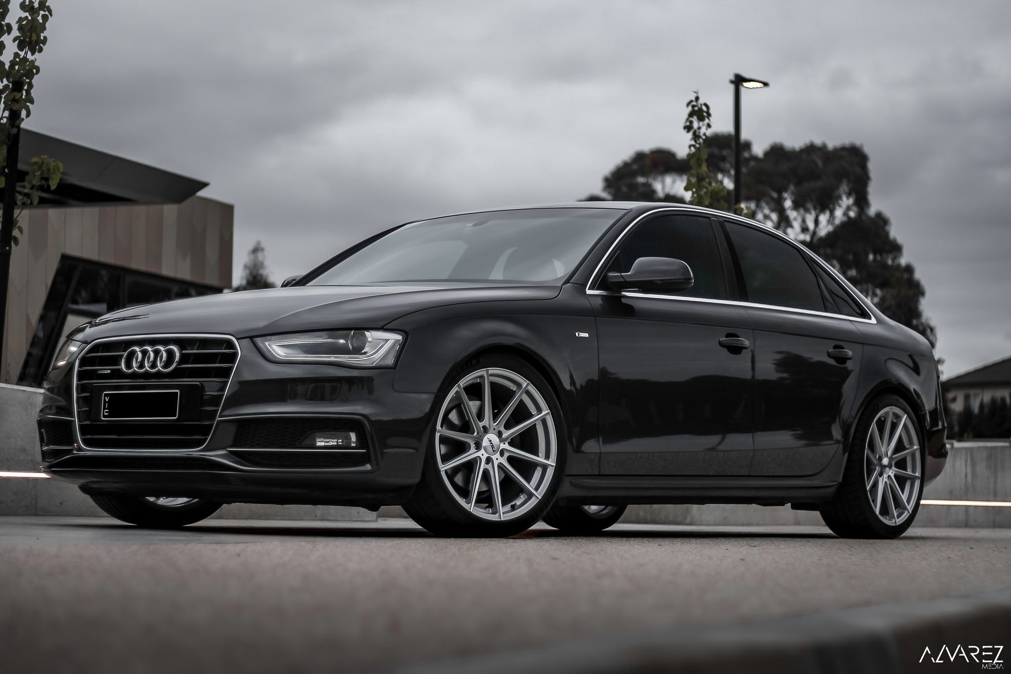 TSW Bathurst - 21x10.5 | 5x120 | +35 | 76.1mm  - Silver w/ Mirror Cut Face - Wheel Haven