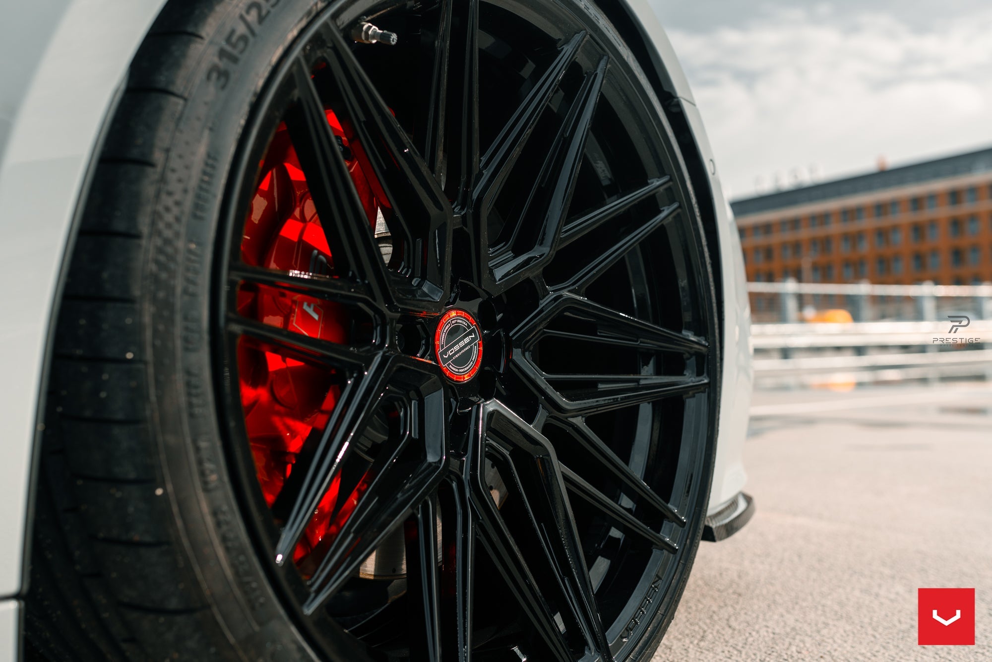 Vossen HF-7 Gloss Black - 22x9 / 5x112 / +32 / 66.56mm